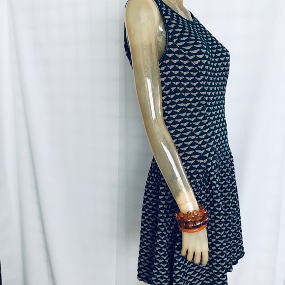 SOLD Max Studio Sleeveless Dress Pleated Flare L - Picture 5 of 8